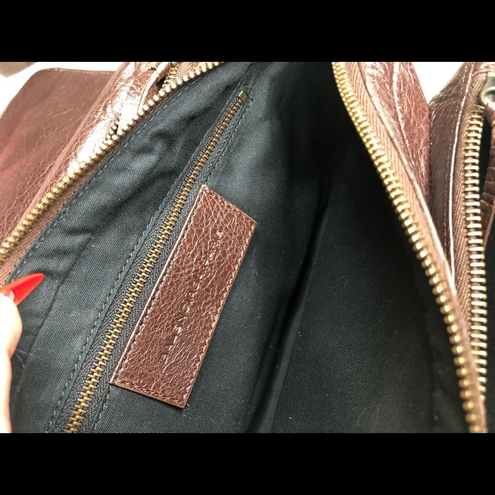 Brown Balenciaga Crossbody - Picture 4 of 9